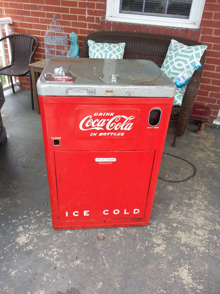 Vintage Country Store Coca Cola Cololer Machine